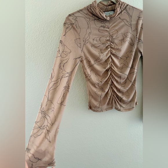 Sweet Rain Sheer Floral Ruched Mock Neck Blouse Size Small - Picture 3 of 7
